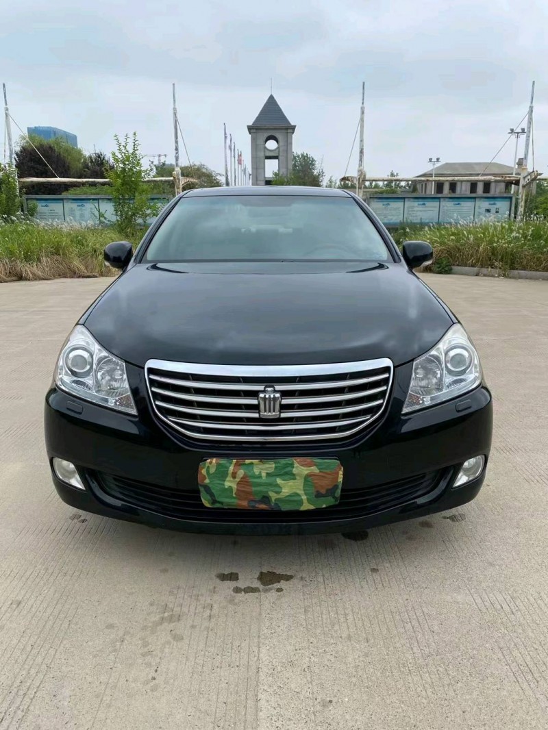 徐州11年丰田皇冠1