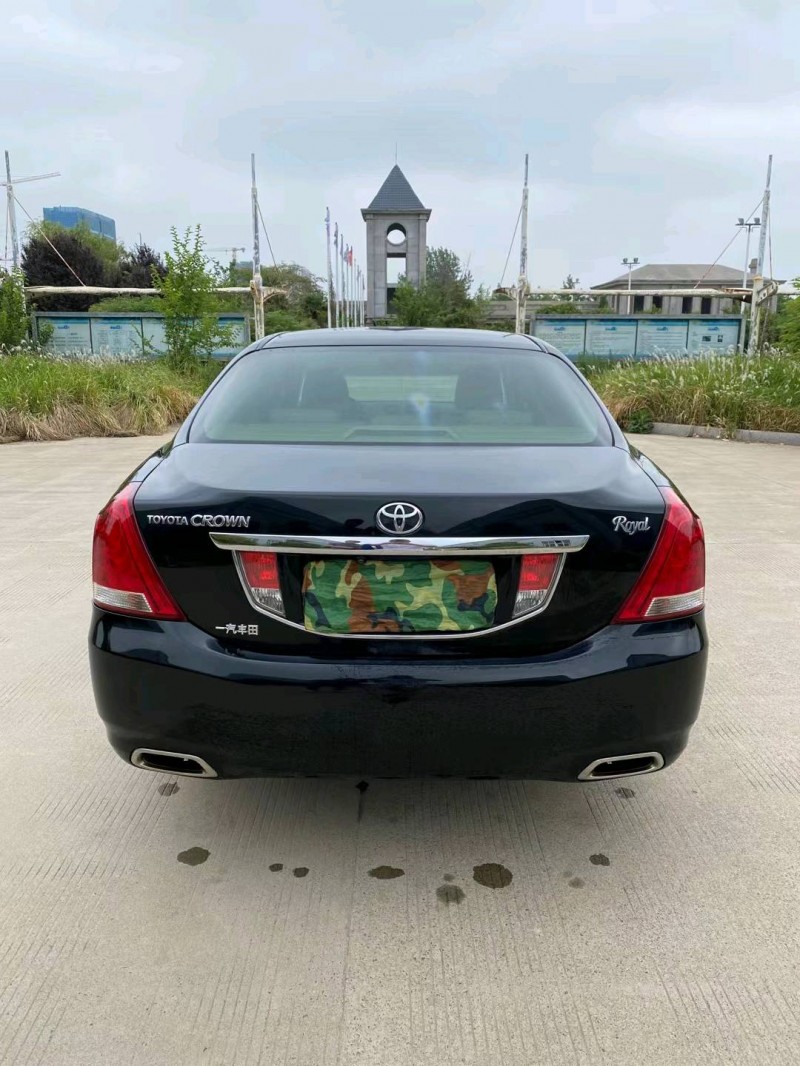 徐州11年丰田皇冠9