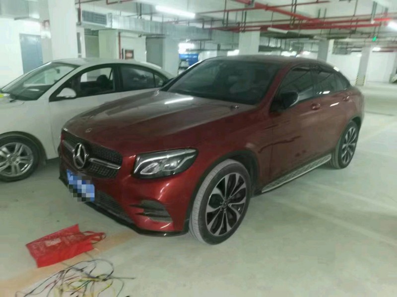 延安18年奔馳GLC3