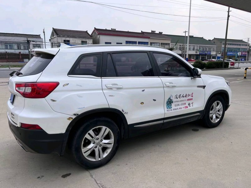 蘇州16年長安汽車CS754