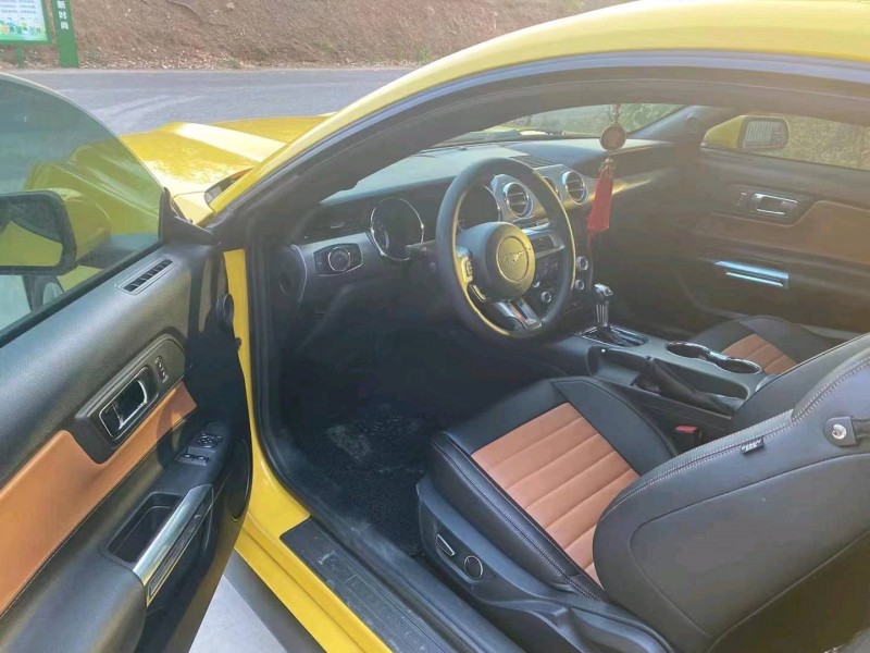 烟台16年福特野马2