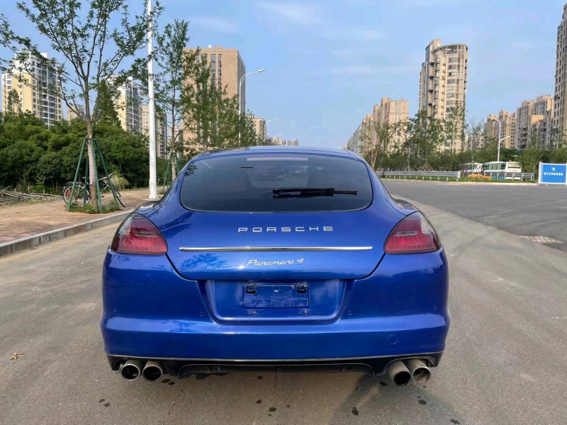 紹興12年保時捷帕拉梅拉1