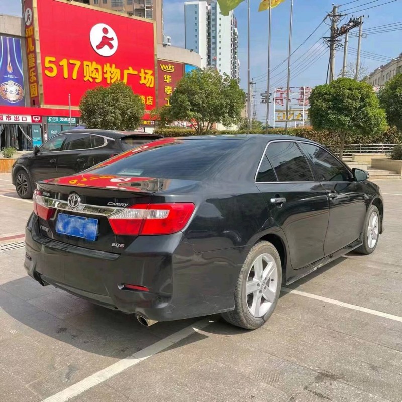 北京14年丰田凯美瑞6