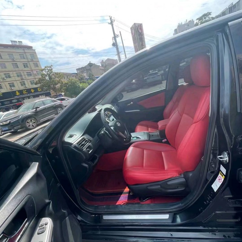 北京14年丰田凯美瑞7