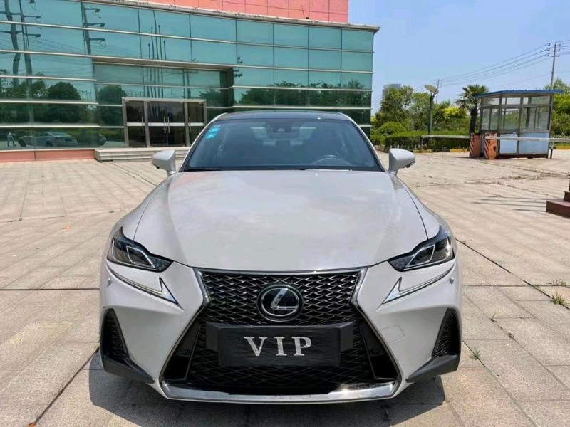 盐城18年雷克萨斯IS1