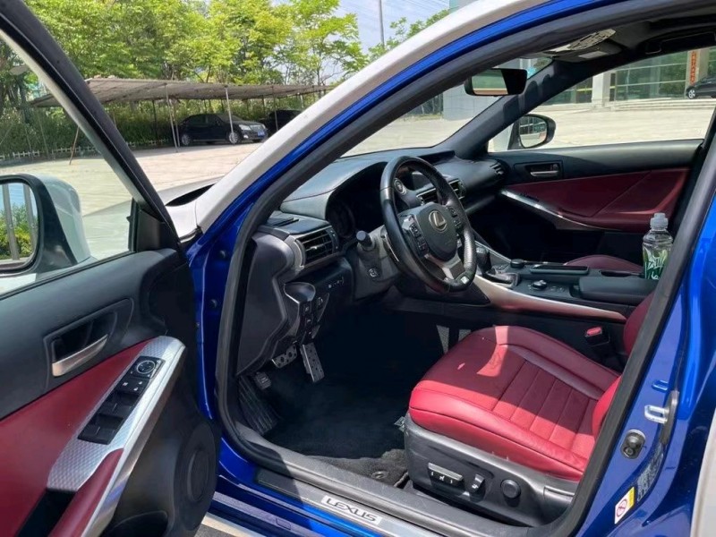 盐城18年雷克萨斯IS4