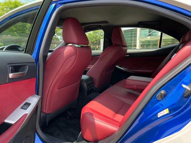 盐城18年雷克萨斯IS5