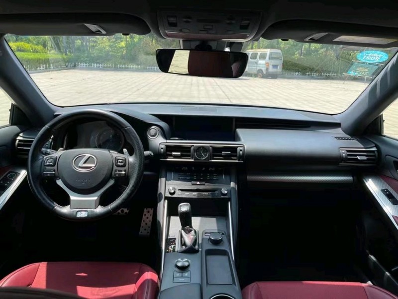 盐城18年雷克萨斯IS7