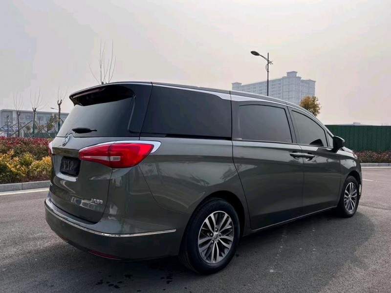 盐城17年别克GL89