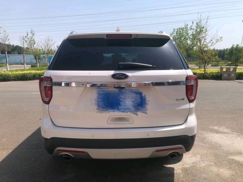 沧州17年福特探险者5