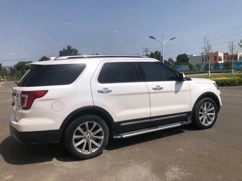 沧州17年福特探险者8