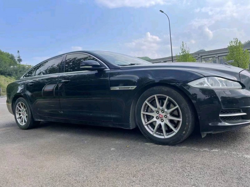 六盤水14年捷豹XJL2