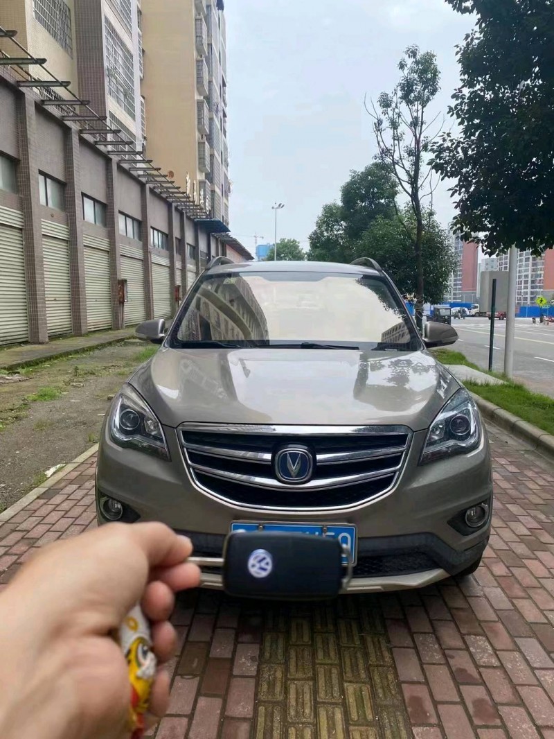 岳陽17年長安汽車CS351