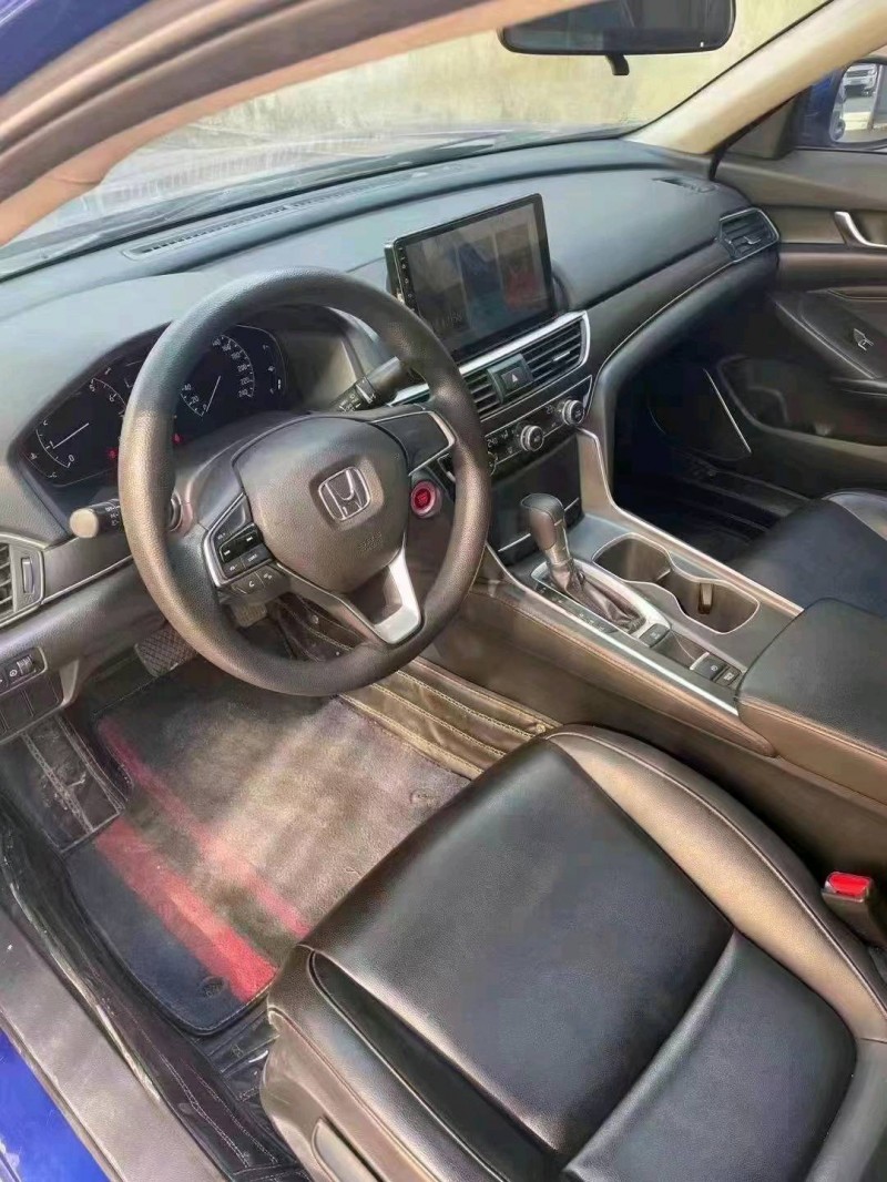 烟台18年本田雅阁1