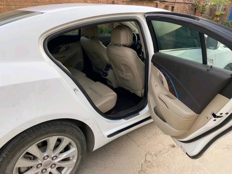 徐州13年别克君越8