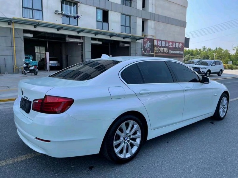 盐城13年宝马5系8