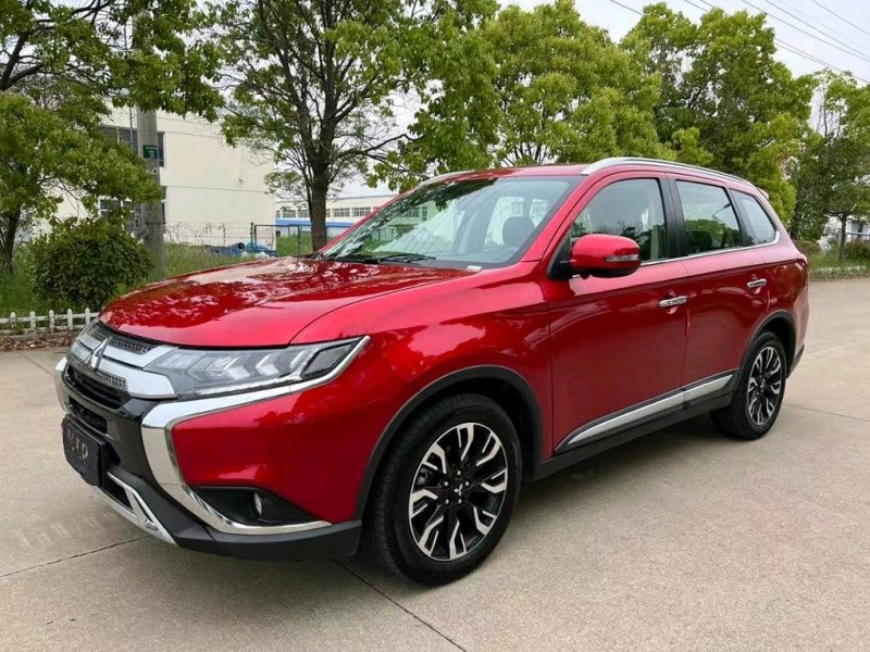 盐城21年三菱欧蓝德3