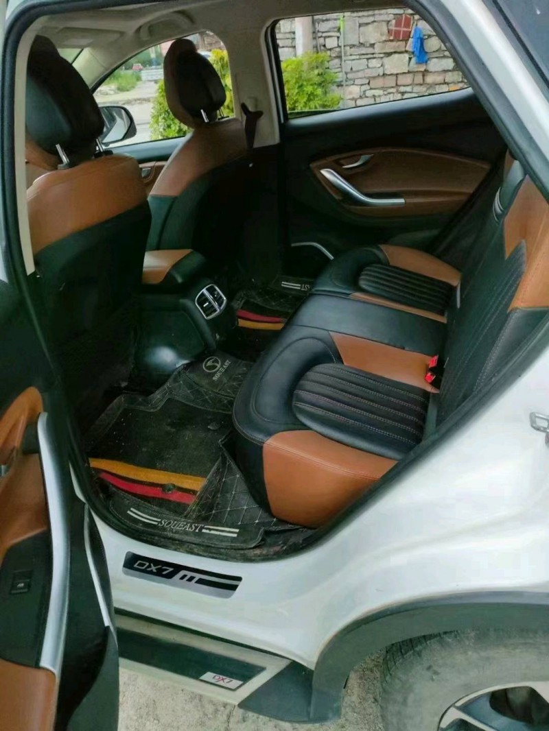 貴陽18年東南汽車DX73