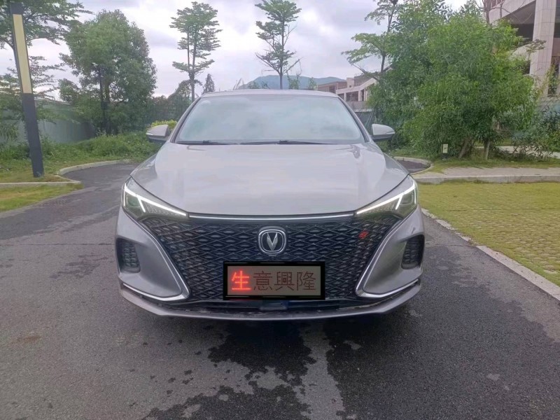 廣州20年長安汽車逸動1