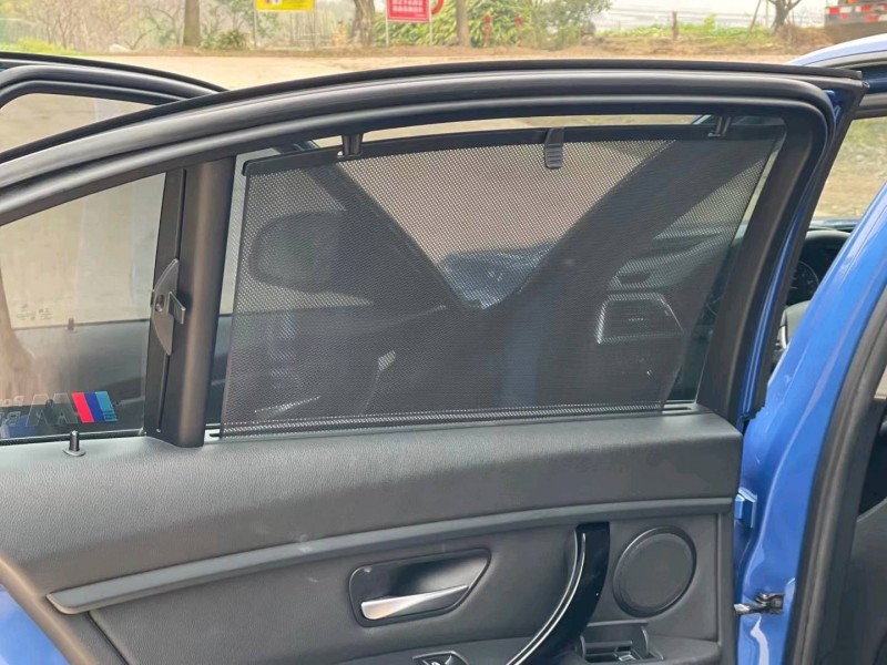 北京16年宝马3系9