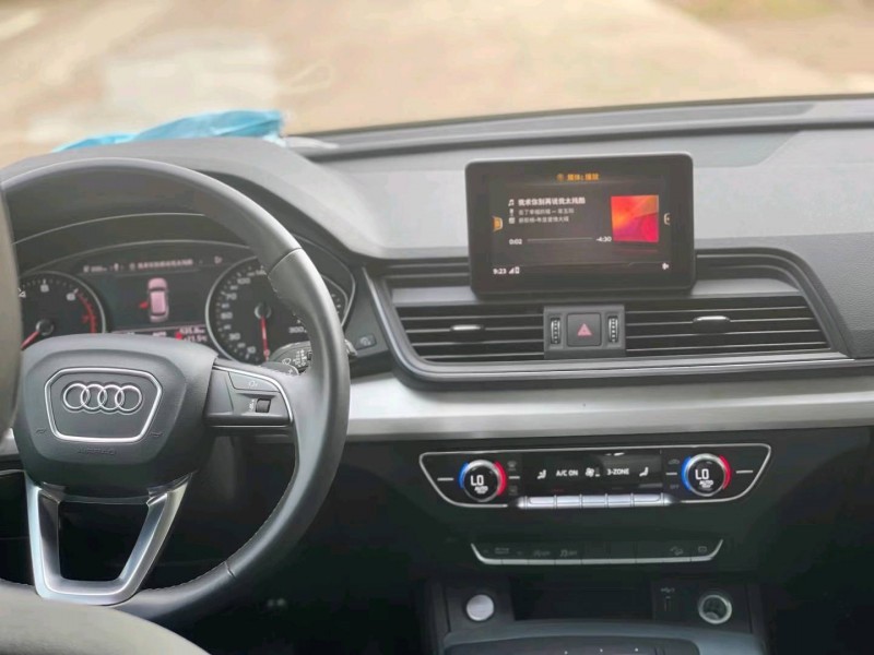 北京21年奥迪Q56