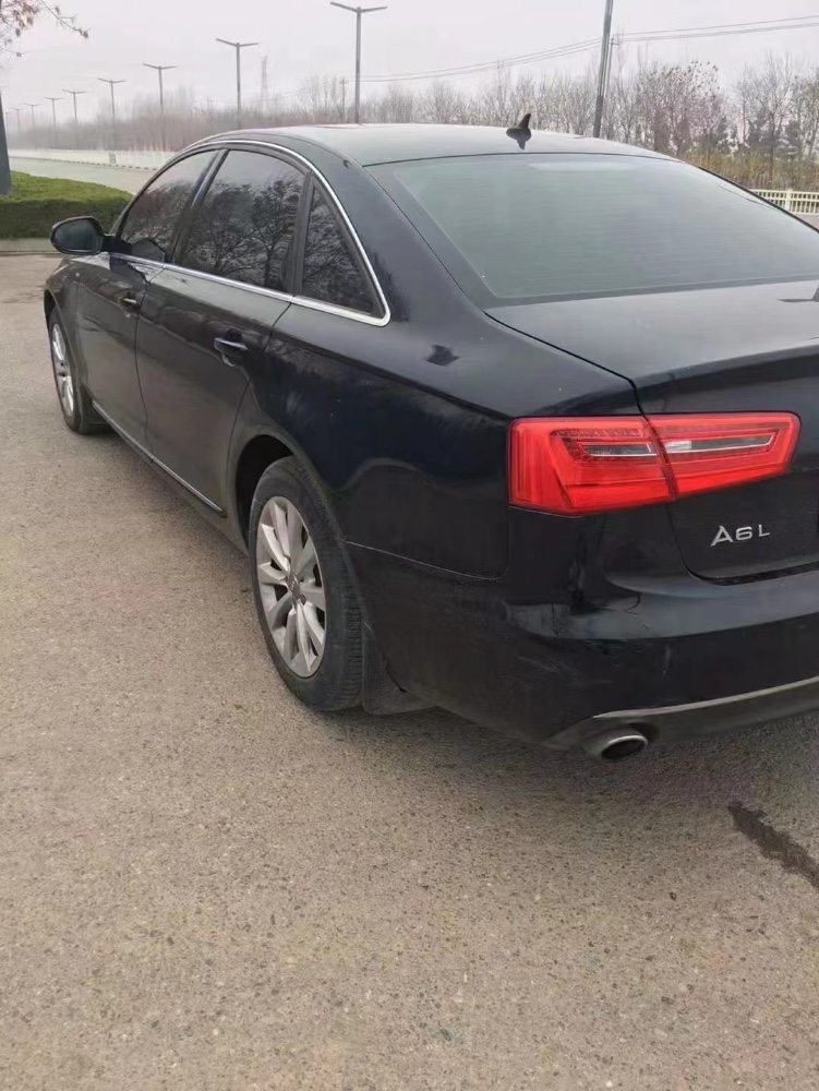 青岛13年奥迪A65