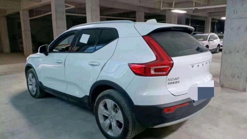 銅仁20年沃爾沃XC404