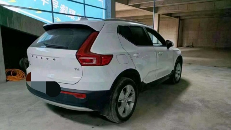 銅仁20年沃爾沃XC403