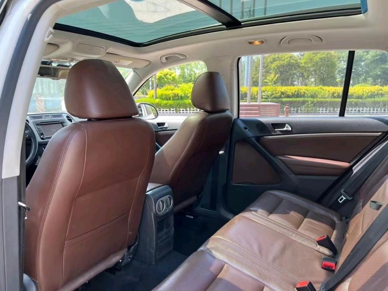 盐城16年大众途观5