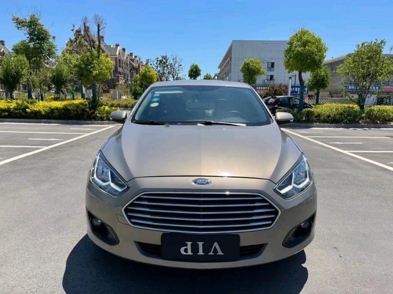 盐城17年福特福睿斯1