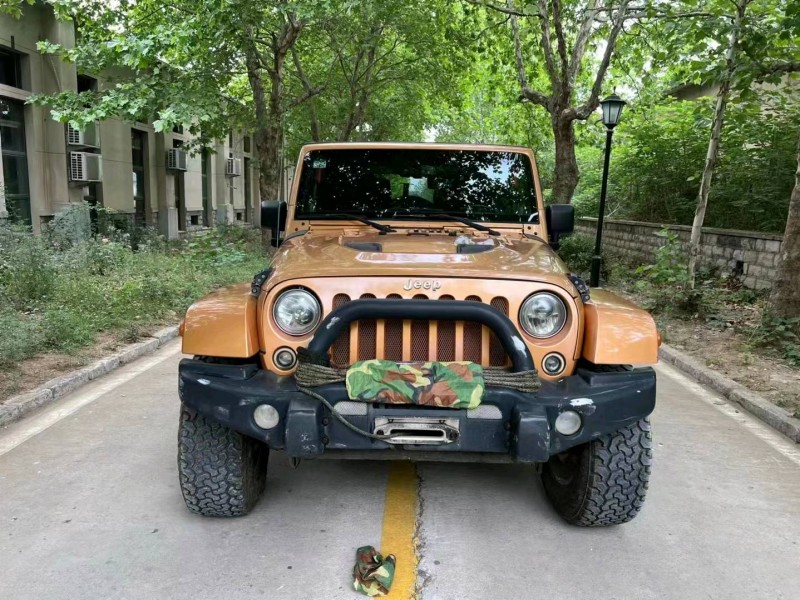 煙臺14年Jeep牧馬人8