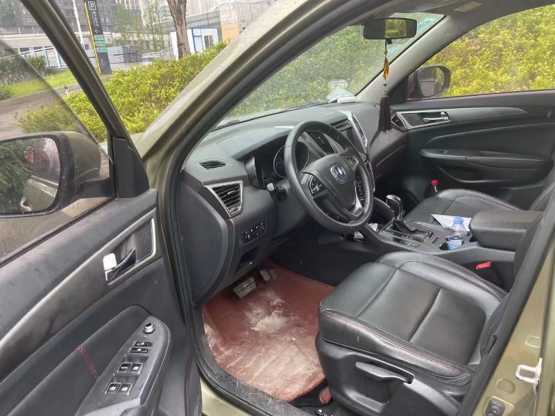 重慶16年長安汽車CS755