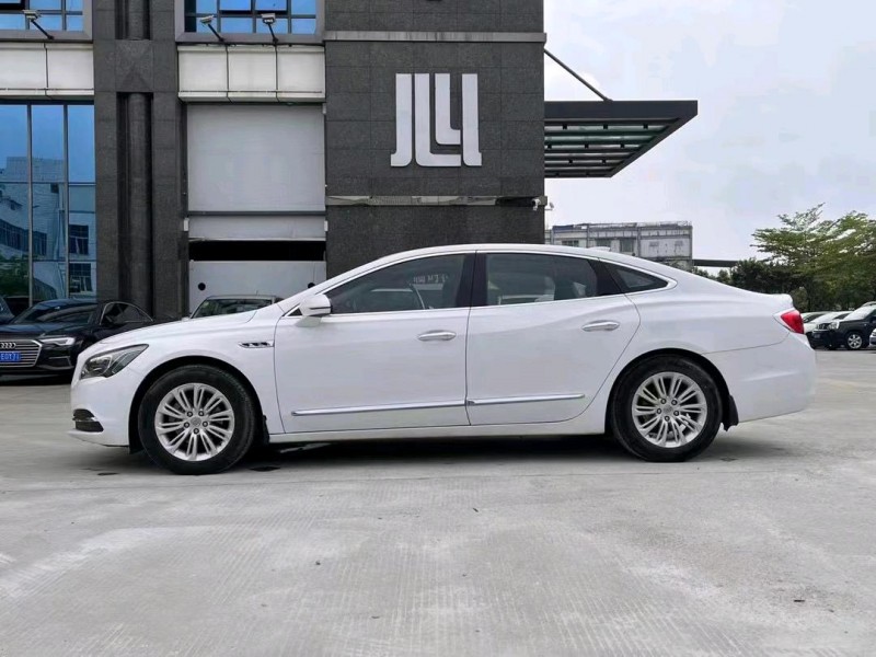 东莞17年别克君越4