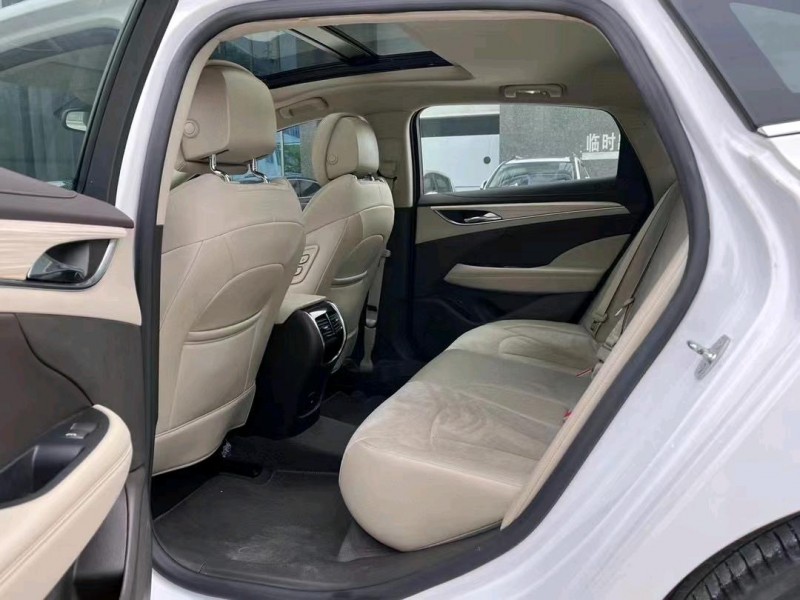 东莞17年别克君越6