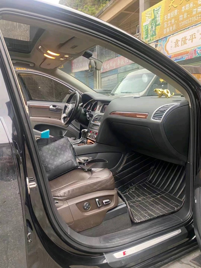 黔西南14年奧迪Q79