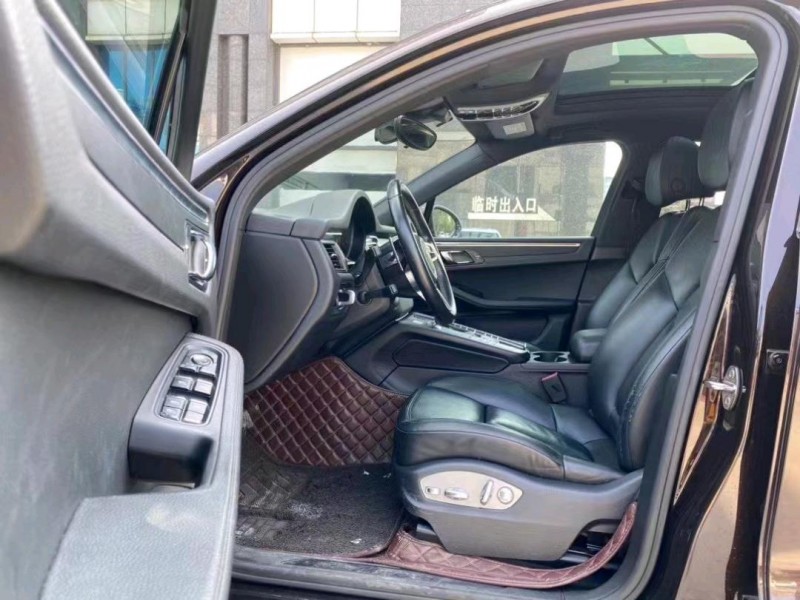 東莞18年保時捷Macan3