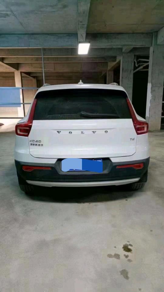 銅仁20年沃爾沃XC402