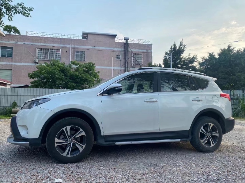 廣州16年豐田RAV42