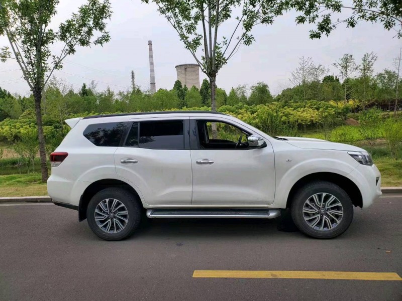東營21年日產途達3