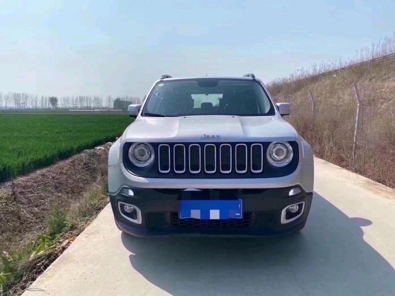 濟寧17年Jeep自由俠1