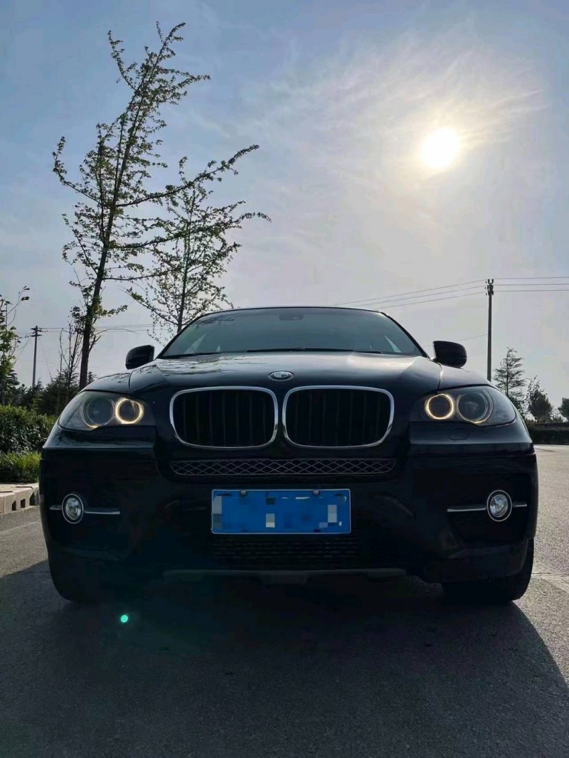 東營10年寶馬X61