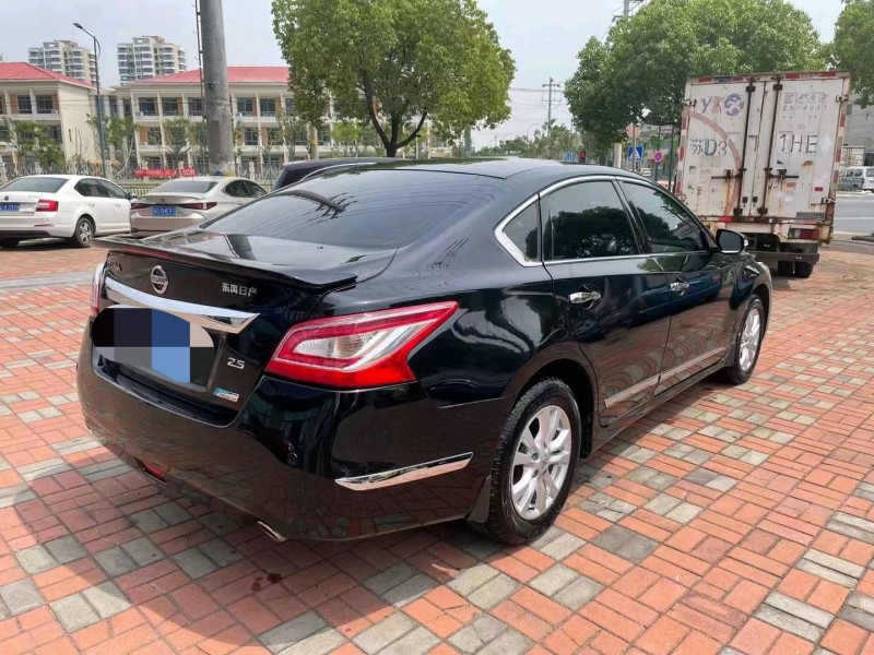 南通13年日產天籟4