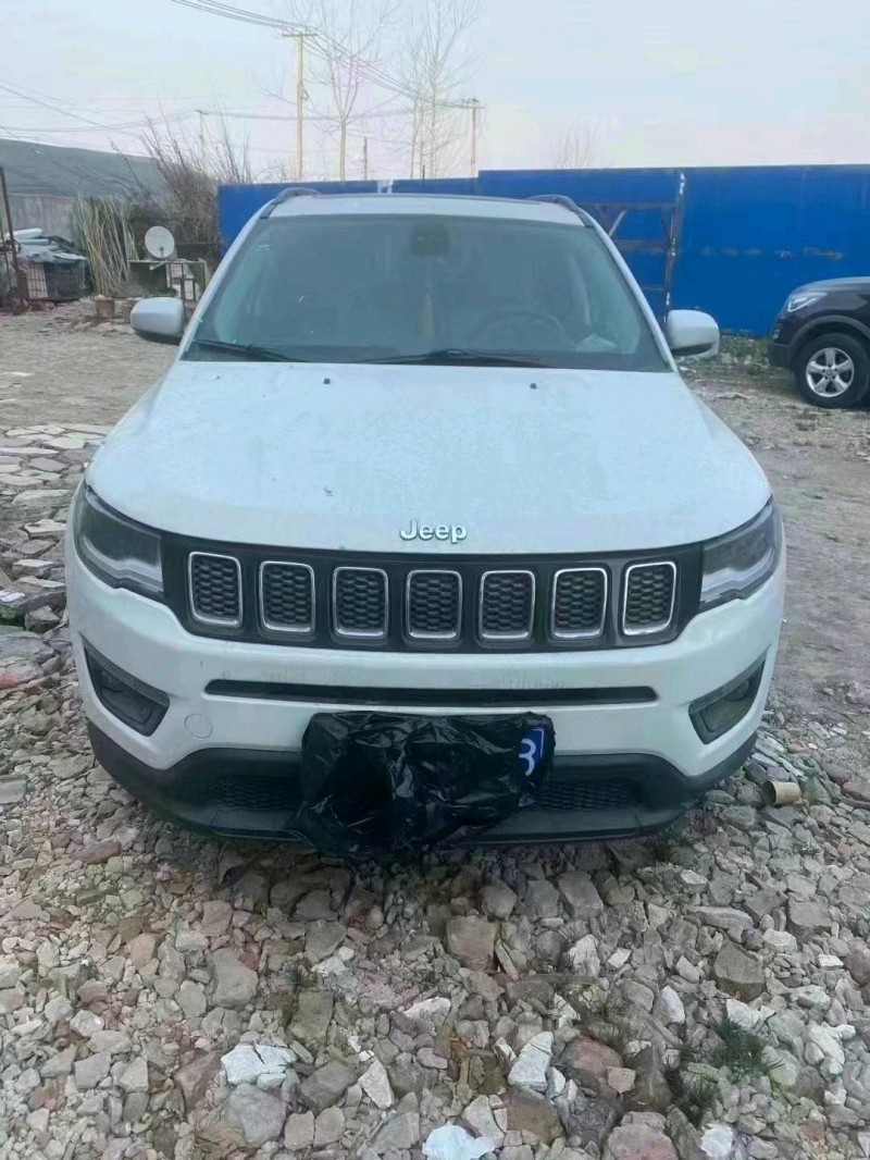 連云港17年Jeep指南者1