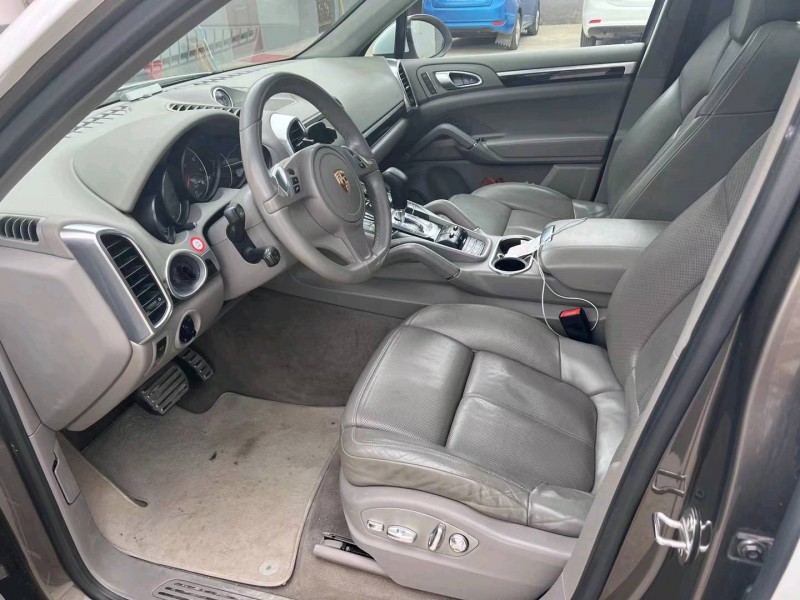 济宁13年保时捷卡宴4