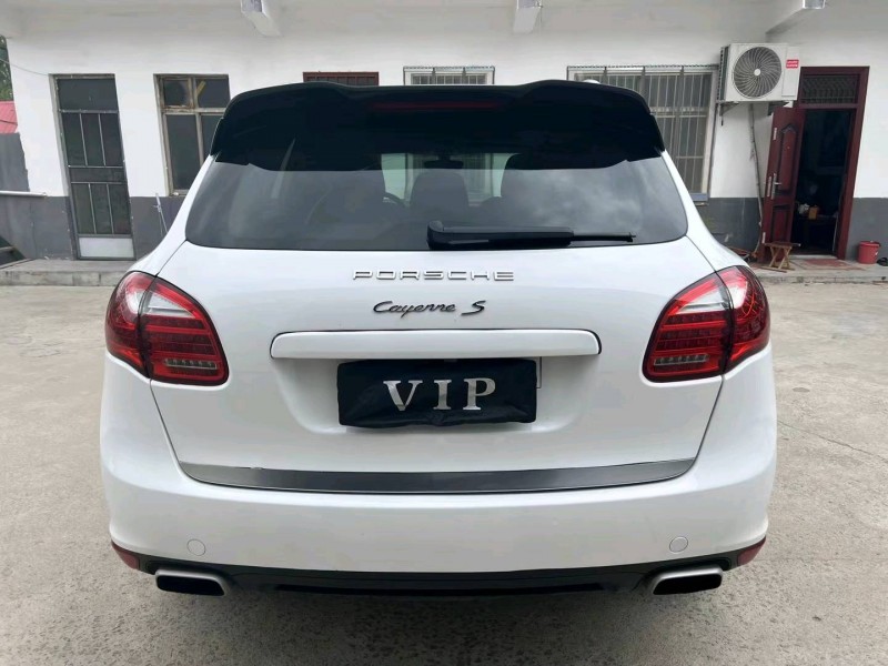 济宁13年保时捷卡宴9