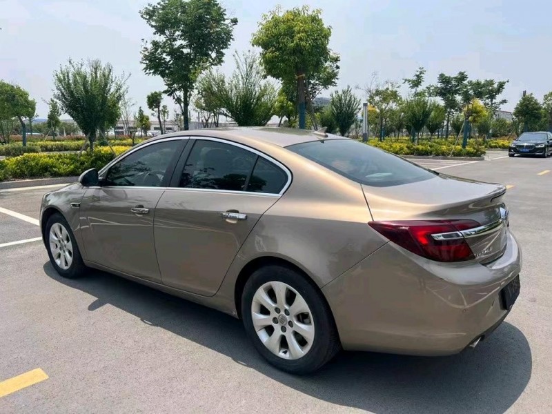 盐城17年别克君威8