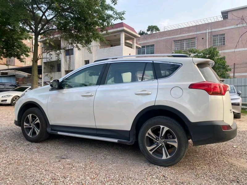 佛山16年豐田RAV42