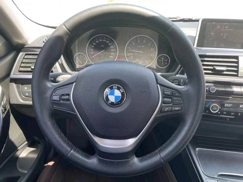 北京17年宝马3系7