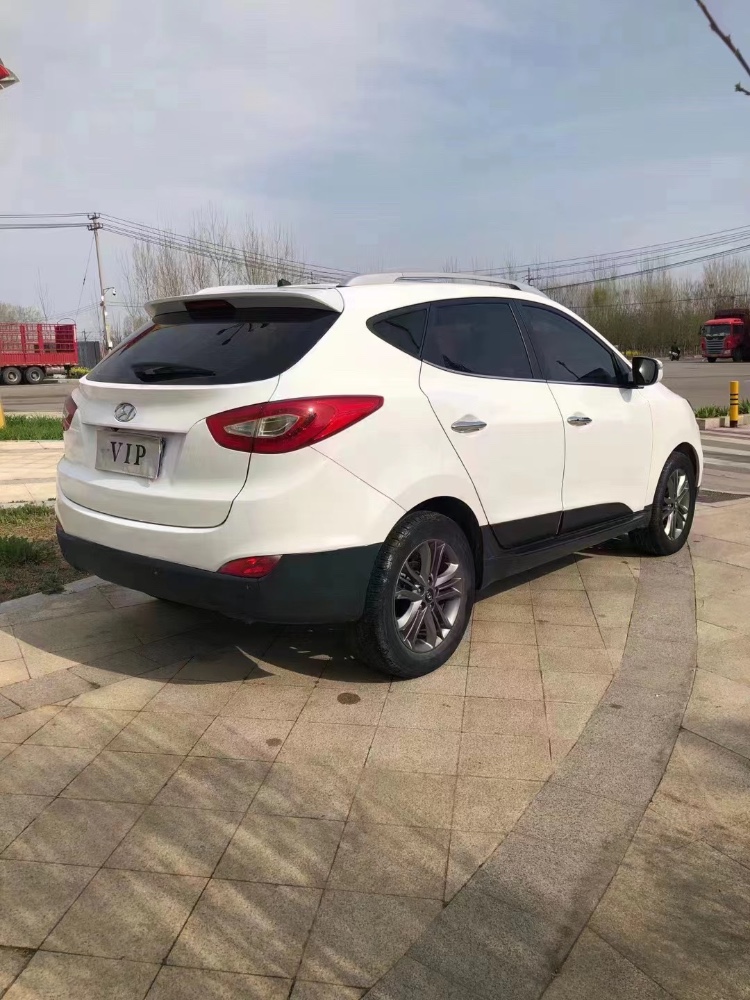 北京18年现代ix352