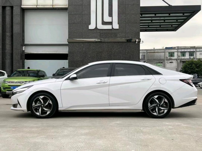 东莞20年现代伊兰特4